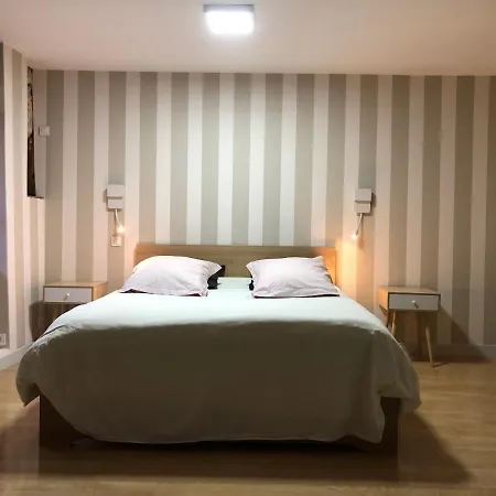 Carcahouse Nyaraló *